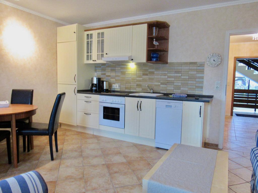 Haus Silbermowe 03 Apartment Wyk auf Föhr Екстериор снимка